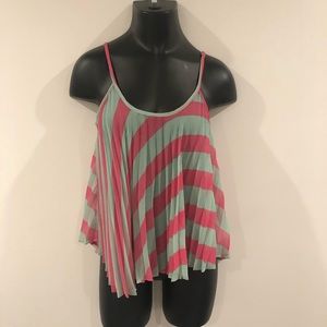 Women’s Flowy Tank Top